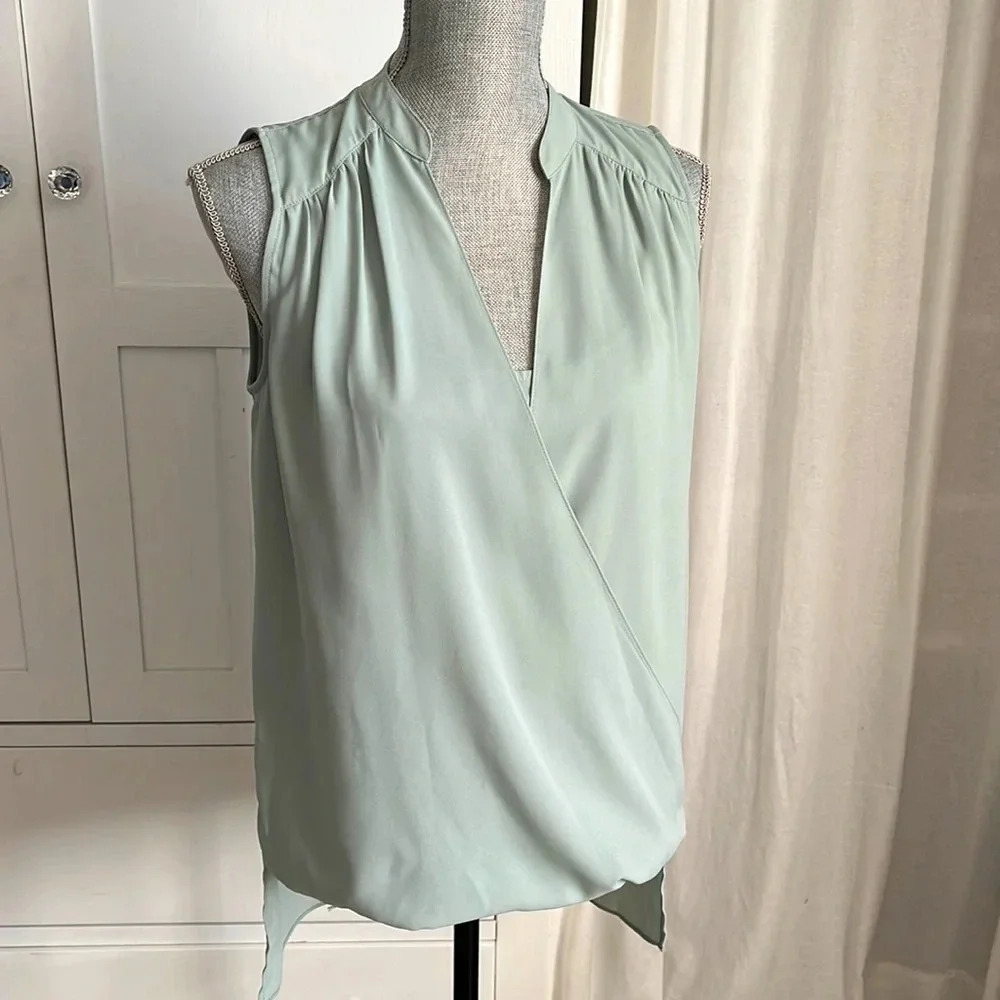 I.N.C. NWOT Pistachio Green Sleeveless Blouse Camisole, Size S